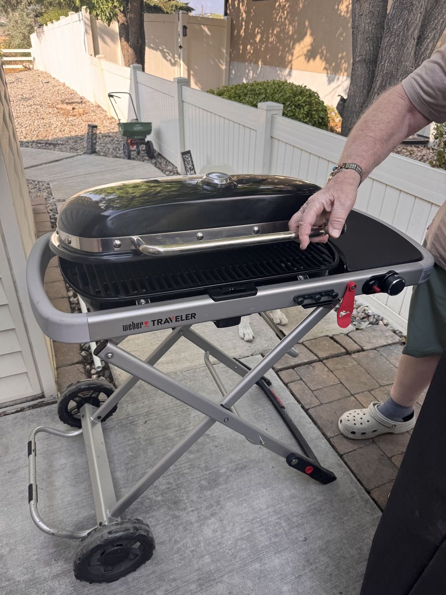 Weber Traveler Portable Propane Gas Grill - Black