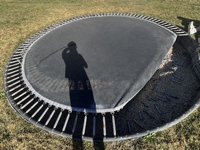 14 Ft Trampoline Frame With Springs