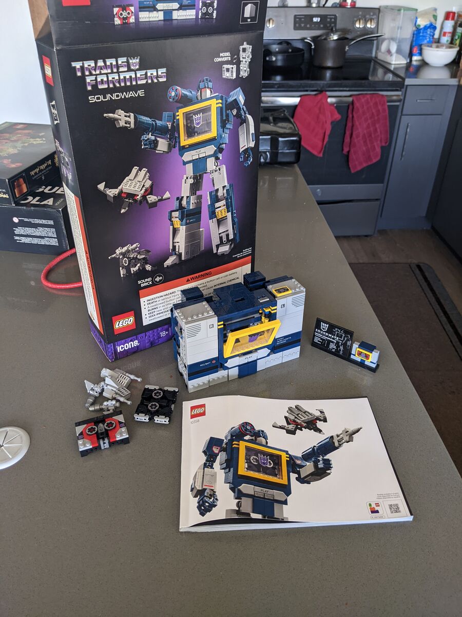Transformers LEGO Set Soundwave