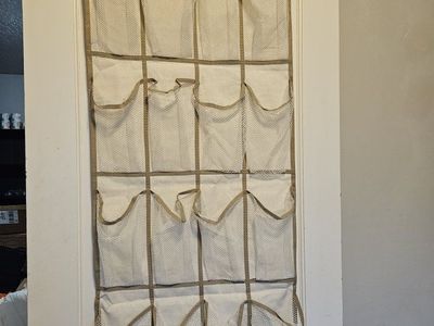 Over-the-door organizer