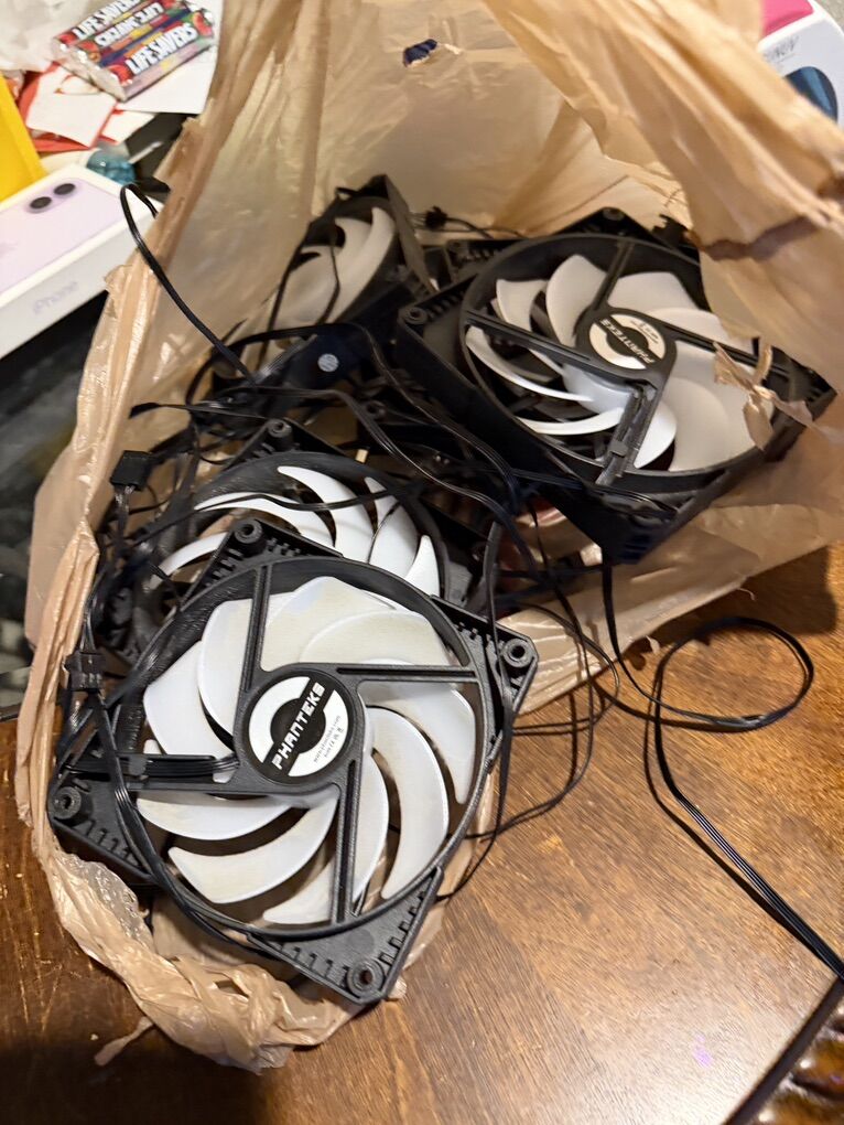 Phanteks 120mm & 140mm DRGB Fans