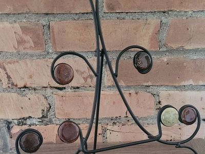 Decorative wrought iron easel stand