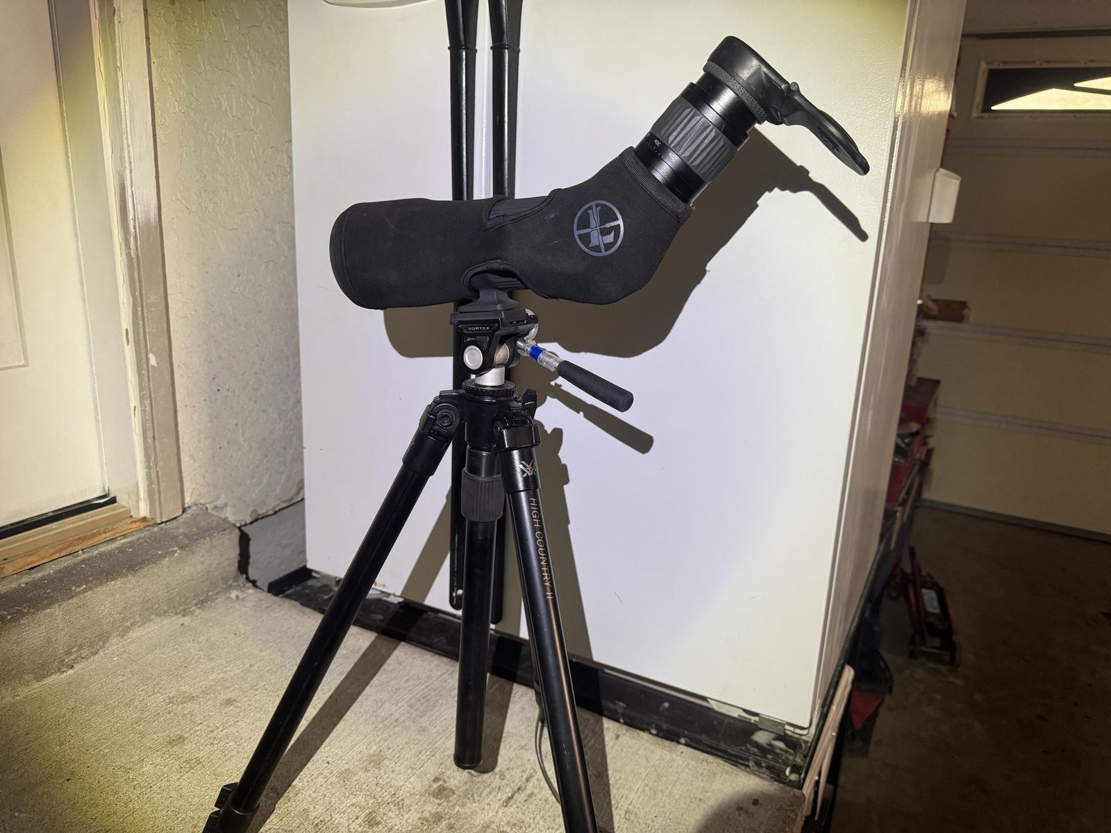 Leupold SX-2 Alpine W/ vortex tripod and MagView