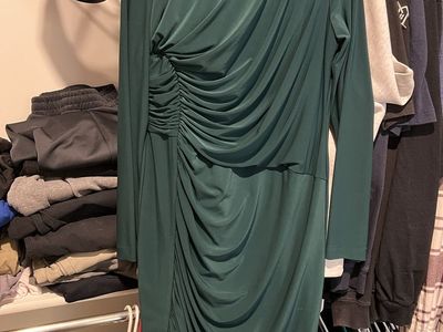 Emerald Green Ruched Long Sleeve Midi Dress - Flattering Draped Bodycon Style, Size 14
