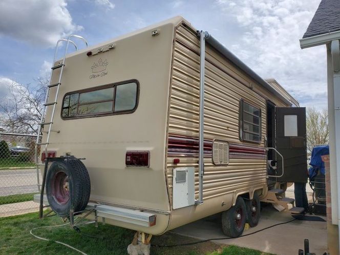 1990 Road King 4 Seasons 29' Fifth Wheel Travel Trailer - Working Condition
