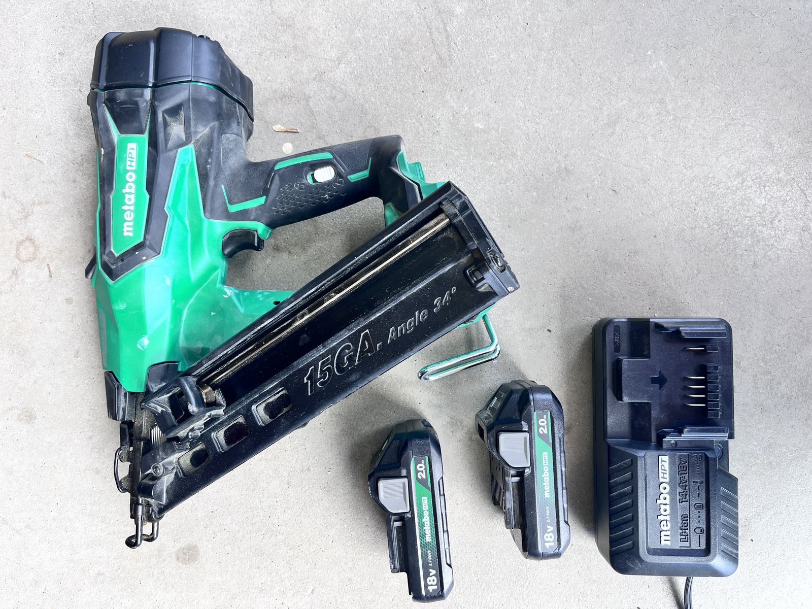 Metabo HPT 15GA Angled Finish Nailer