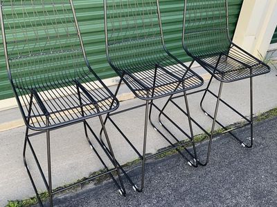 BEAUTIFUL BLACK IRON HIGH QUALITY BARSTOOLS