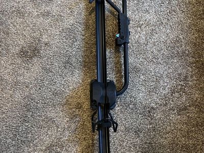 RockyMounts Tomahawk rooftop bike rack