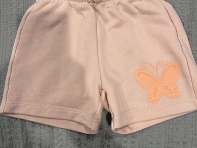 Girls' Sweat Shorts. Size 5- fits 7/8 year olds