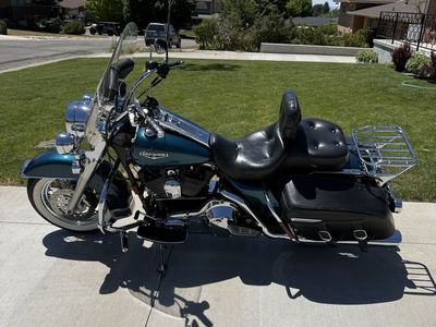 2004 Harley Road King Classic FLHRCI