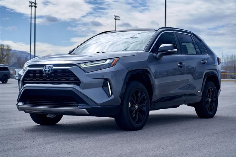 2022 TOYOTA RAV4 XSE
