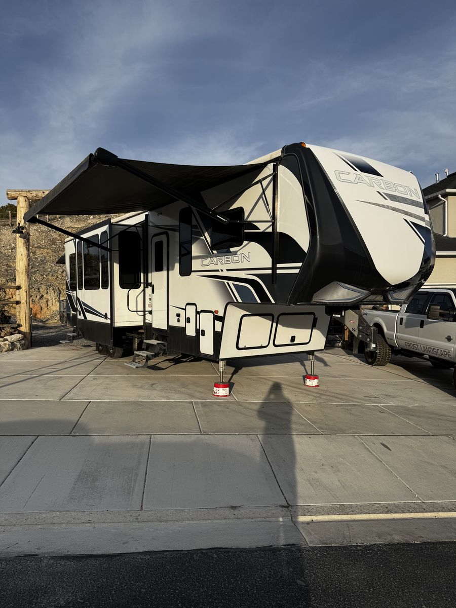 2021 Keystone Carbon 348 Toyhauler