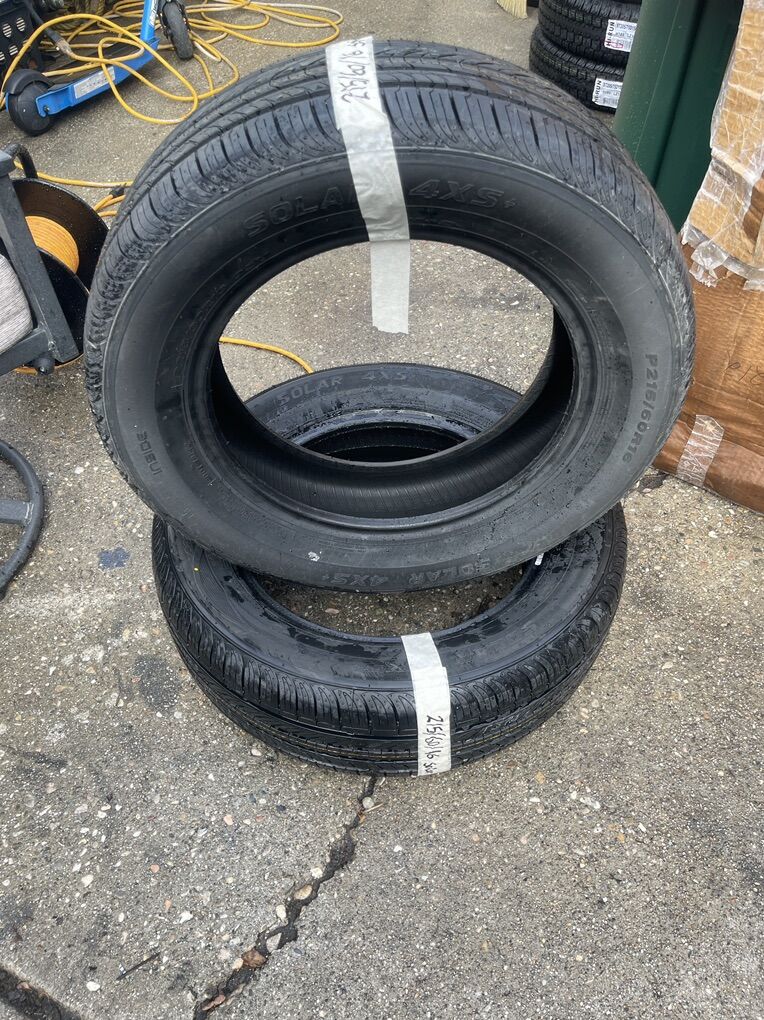 215/60/16 NEW PAIR OF SOLAR TIRES