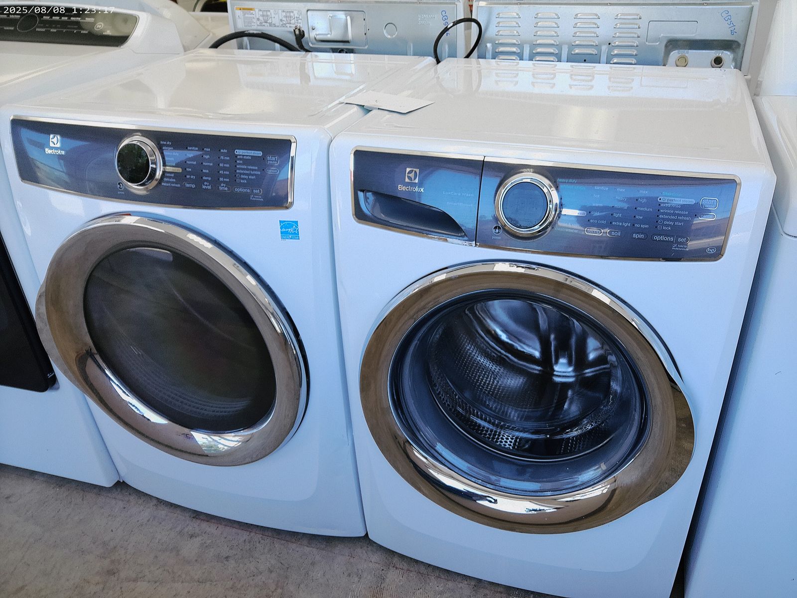 Electrolux Front Load Washer and Electric Dryer~90 Day Guarantee