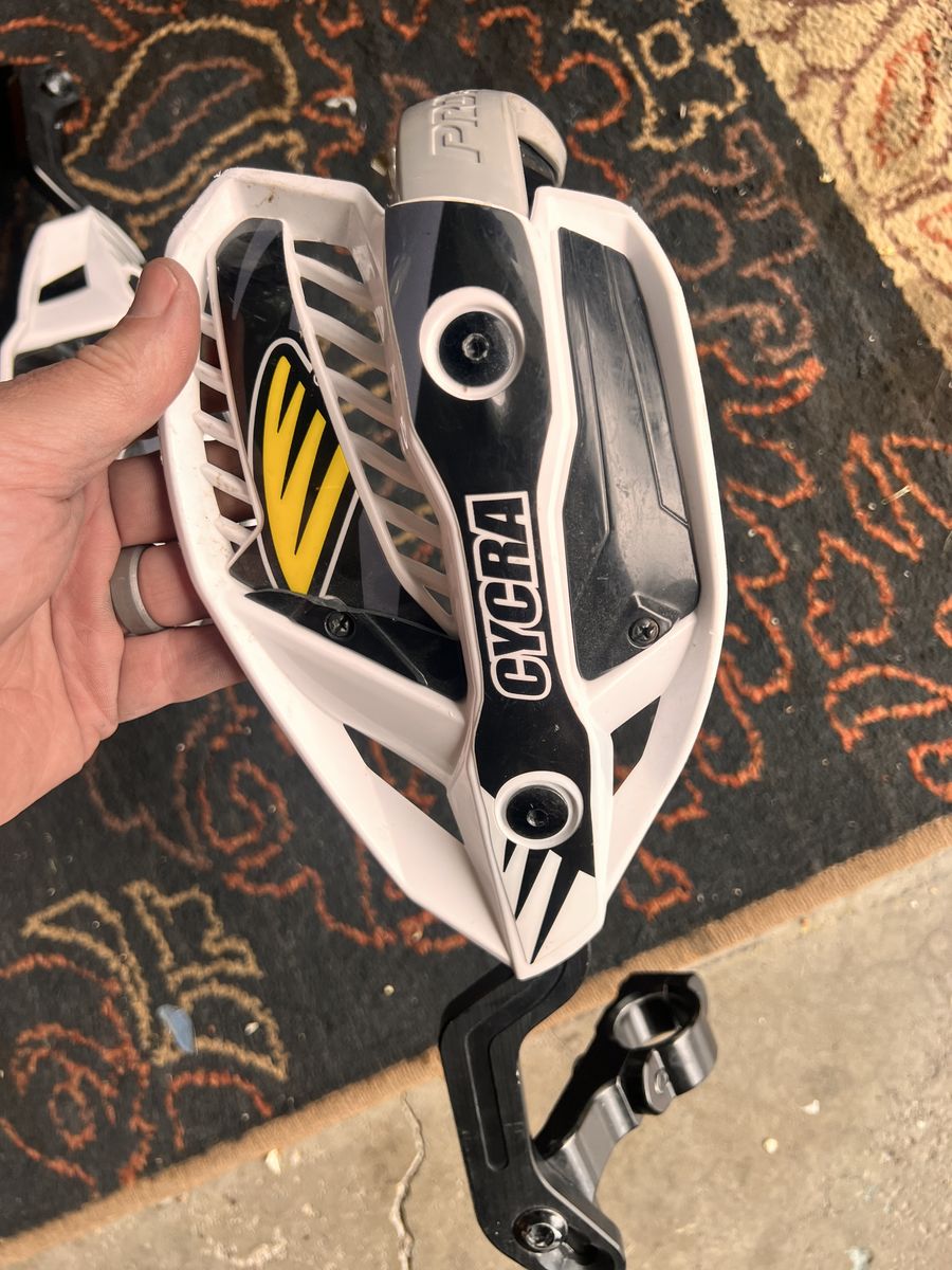 Cycra Pro Bend Ultra Handguards With HCM Mount