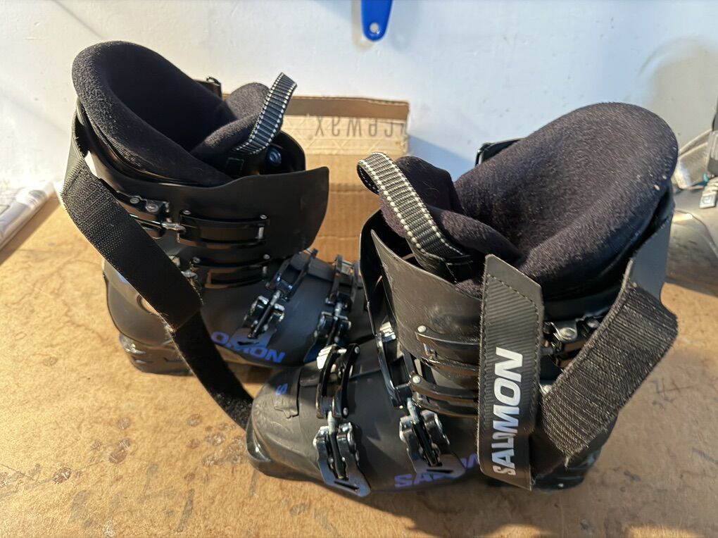 Salomon Youth Ski Boot