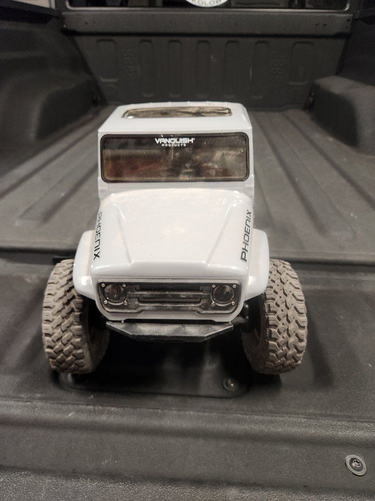 Vanquish Products Phoenix RC Rock Crawler Truck & Hydraracing TF-706 Remote Control Set