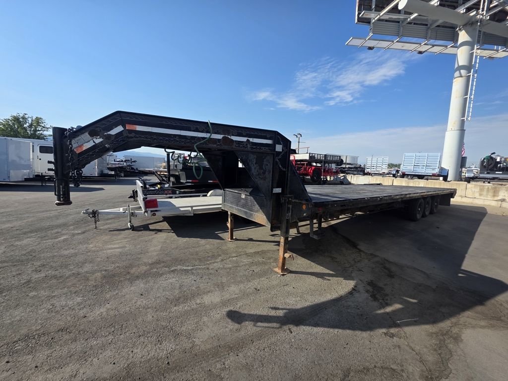 2004 PJ Trailers USED 8.5X32' Gooseneck 21K Flat D