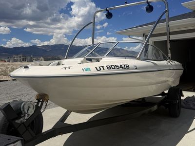 02 bayliner capri 19’