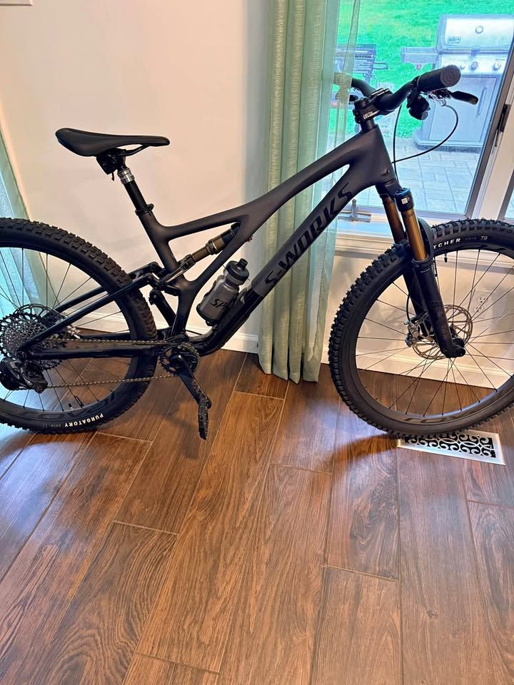 Mountain bike-Specialized S-works