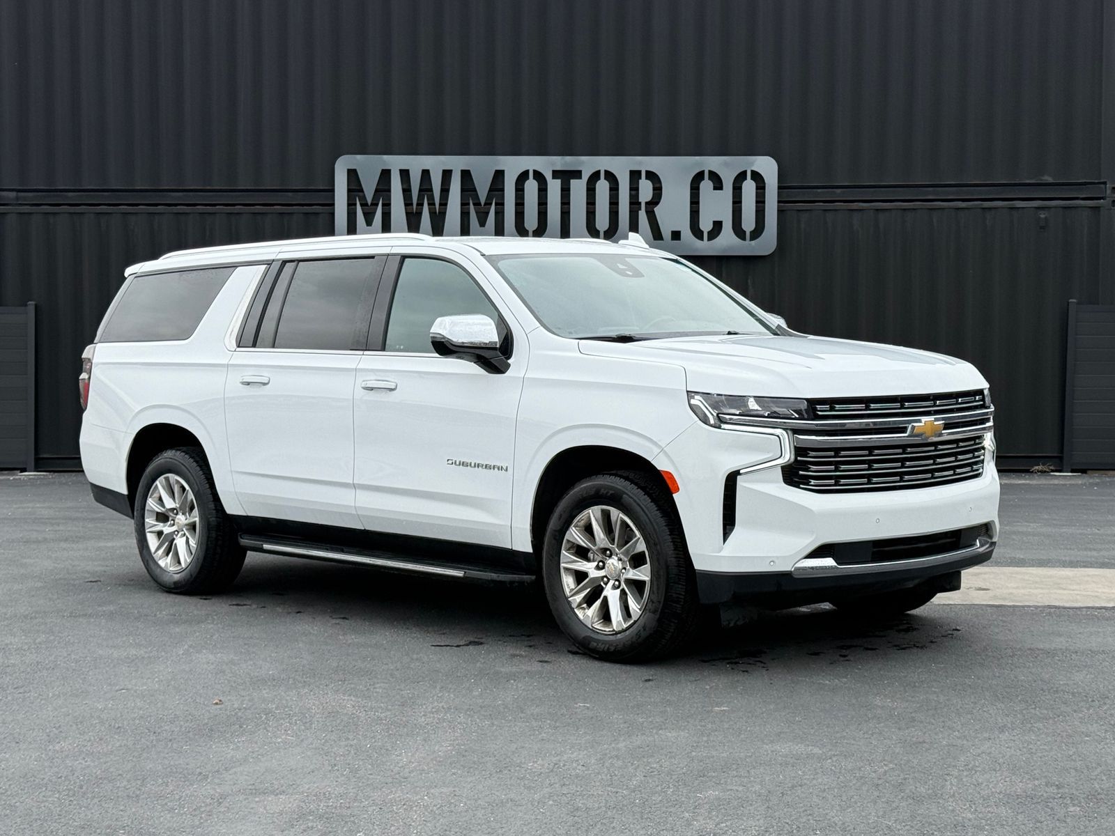 2023 Chevrolet Suburban Premier