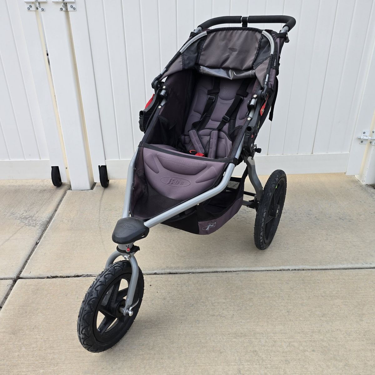 BOB Revolution SE Single Jogging Stroller