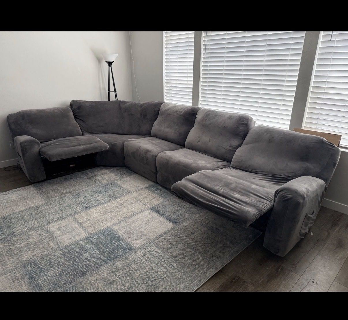 Main image 3