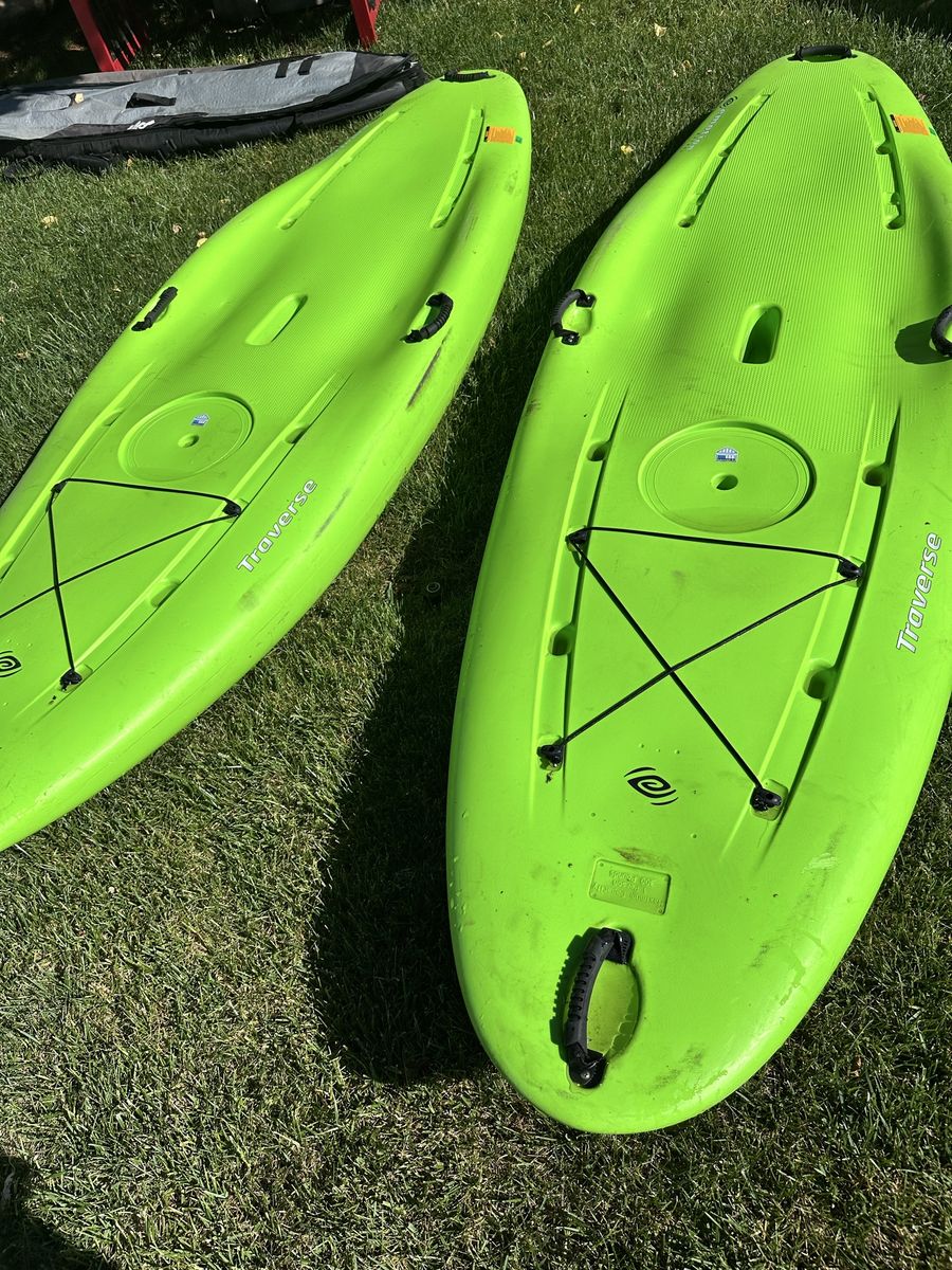 Perception Traverse 9.5 Sit-On-Top Kayaks (Pair) - 9'6" Recreational Kayaks - Bright Green