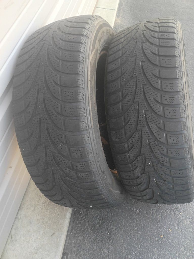(2) Sailun Ice Blazer 215/60R16