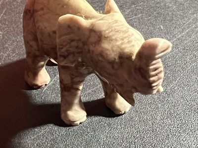Hand-Carved Stone Elephant Figurine - Tan Marble Effect Decor (Small)