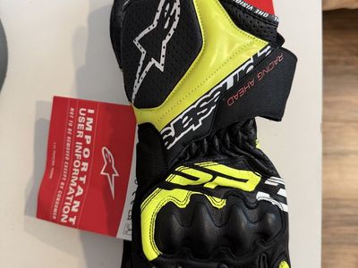Alpinestars racing gloves