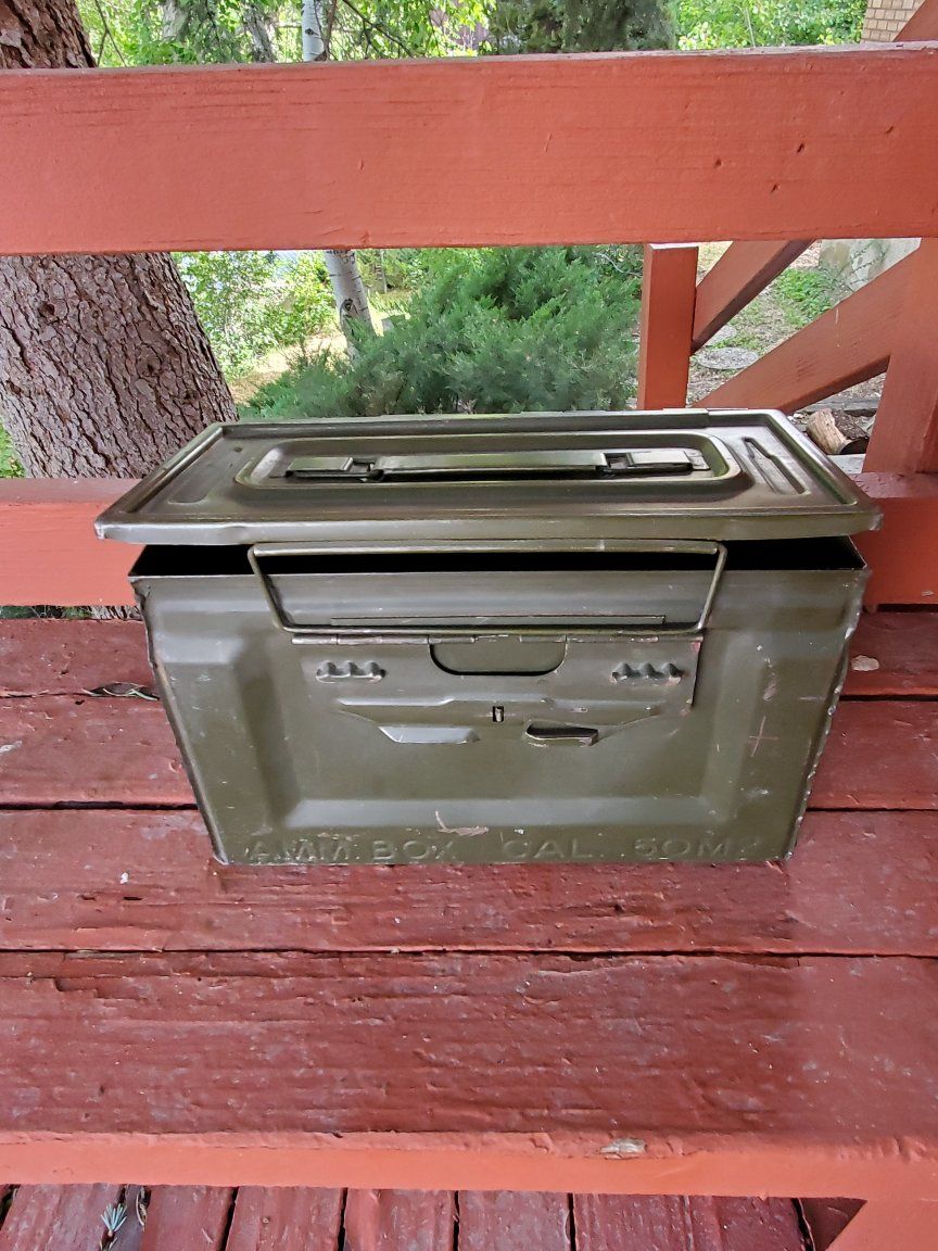 Vintage U.S. Military M2A1 .50 Caliber Ammo Can - Linked APM2 Repacked Lot S.L.L. 91967