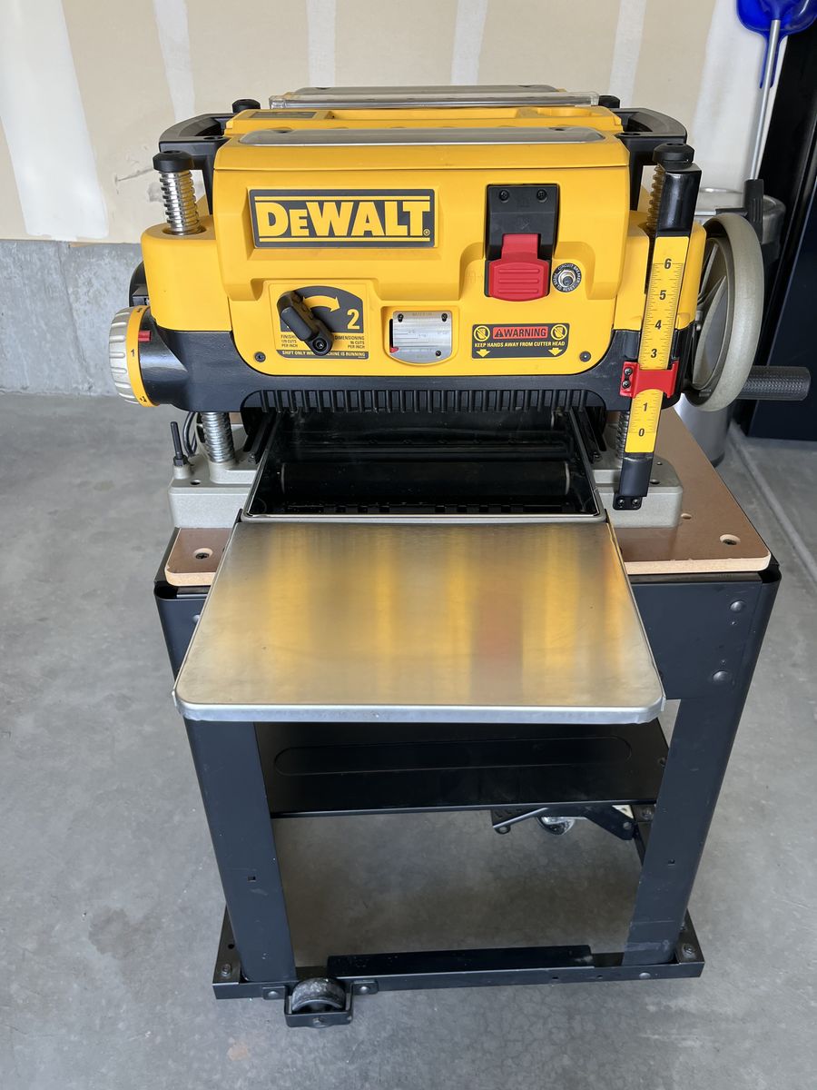 DEWALT 735 PLANER with three blades and Dewalt rolling stand (BRAND NEW)