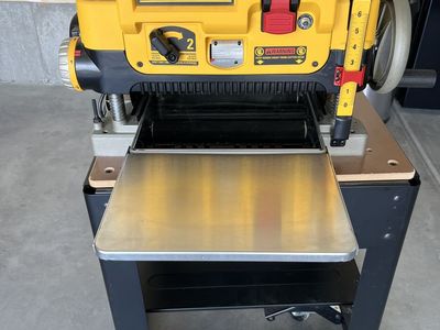 DEWALT 735 PLANER with three blades and Dewalt rolling stand (BRAND NEW)