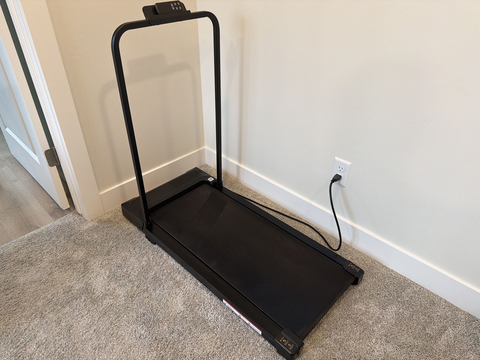 Folding Treadmill for Compact Spaces - Under Desk Walking Pad - Excellent Condition