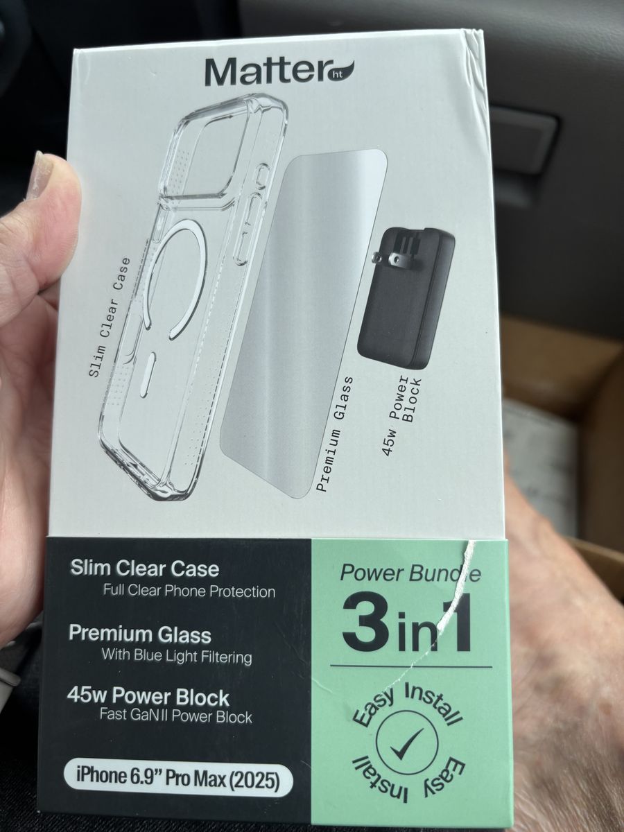 3 In 1 bundle I Phone 16/17 Case