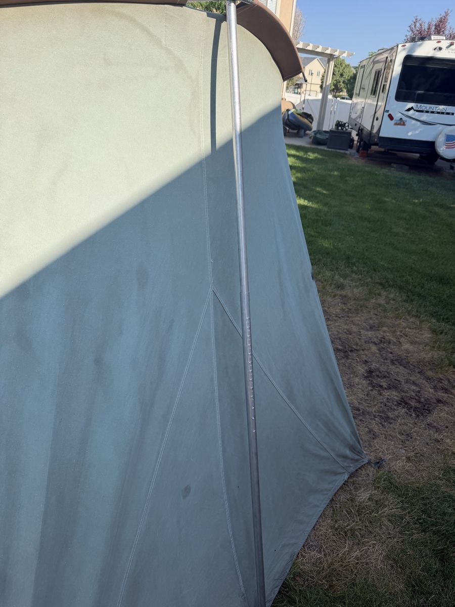 Main image 6