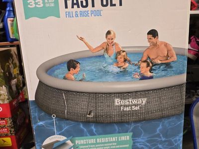 13 foot Bestway pool