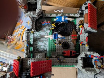 Vintage LEGO set 6086: Black Knight's Castle