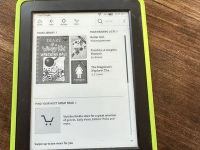 Amazon Kindle E-Reader (7th Gen) with Case, Cable & Charger