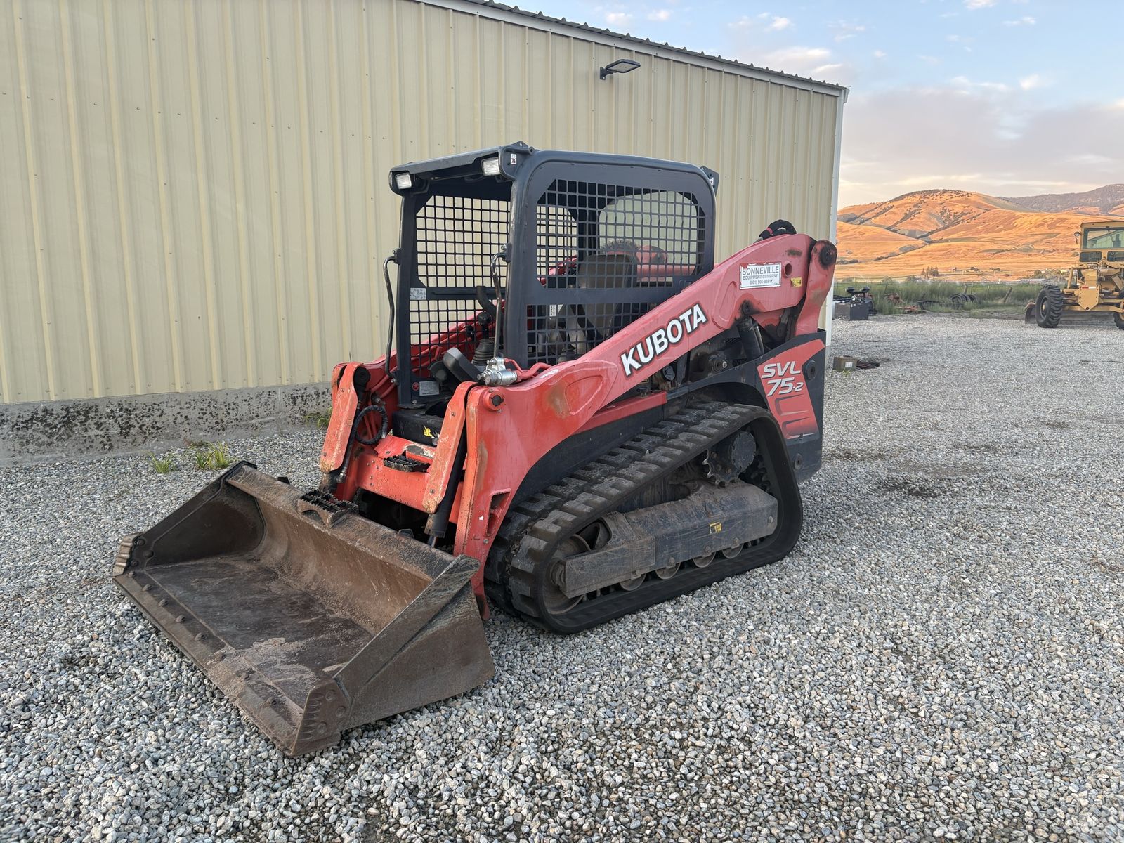 2017 kubota svl75-2 skidsteer, new tracks
