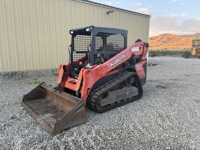 2017 kubota svl75-2 skidsteer, new tracks
