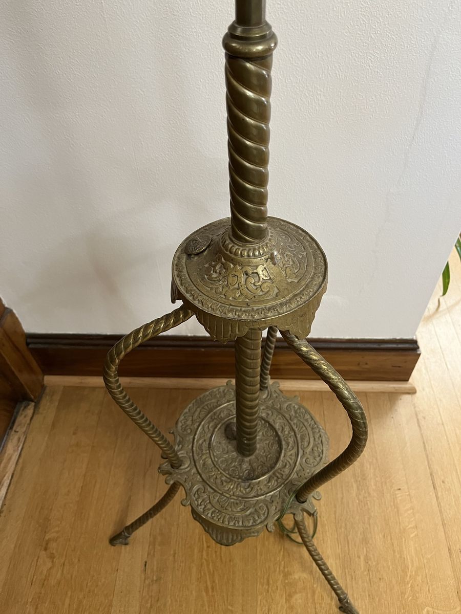 Main image 6