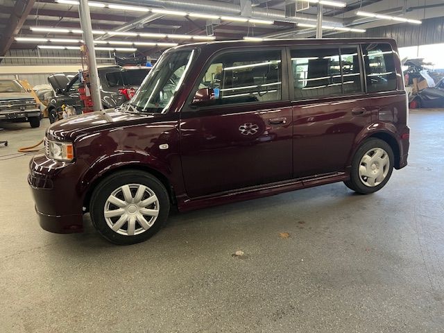 2005 SCION XB Base