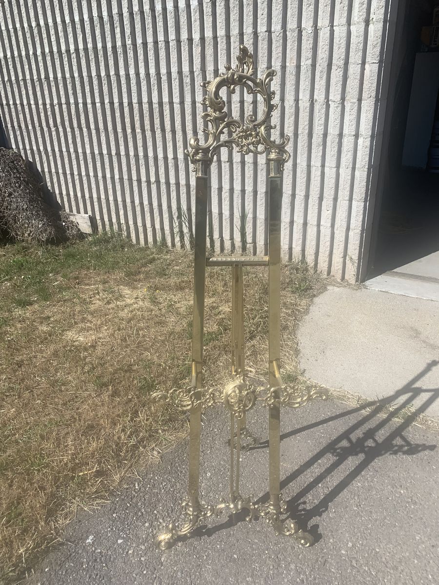 VINTAGE ITALIAN ROCOCO STYLE BRASS EASEL