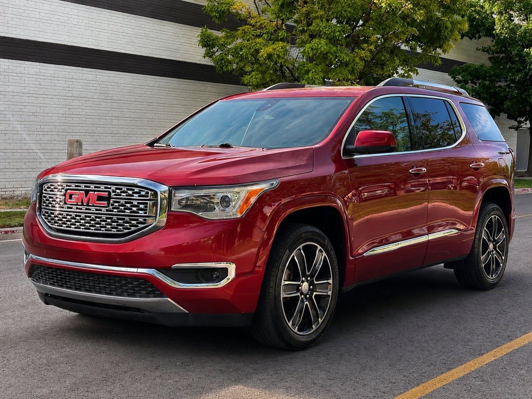 2019 GMC Acadia Denali
