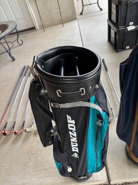 Dunlop 3-way Golf Bag, black & blue, multiple storage areas