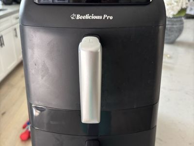 Beelicious Pro Dual Basket Air Fryer 9QT Digital Display Black