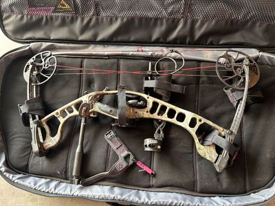 Hoyt Vixen Series Compound Bow - Camo left Handed Archery Package w/ Case & Stabilizer