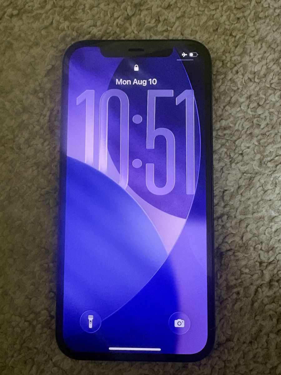 iPhone 12 unlocked 64gb Like New